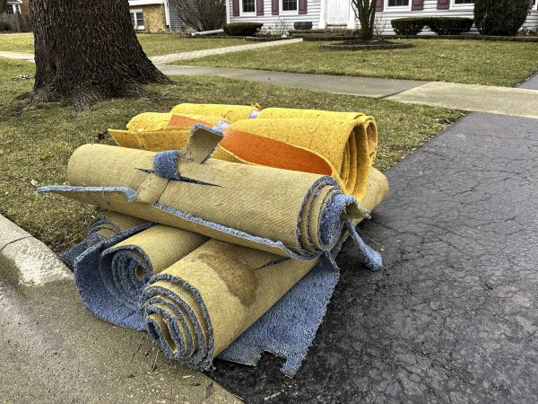 Carpet Haul Away Service in Woodinville