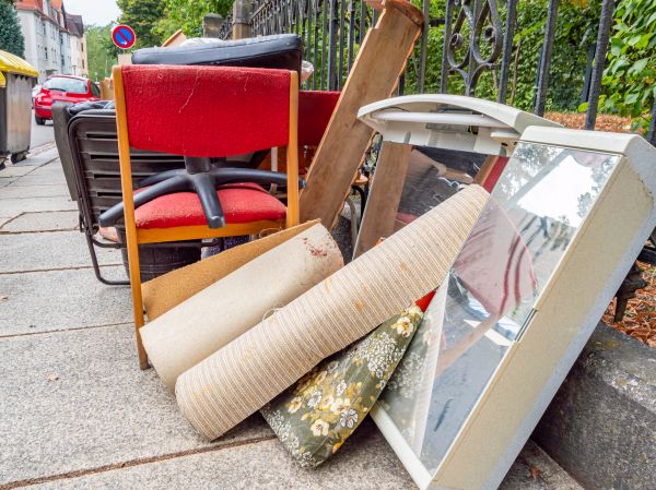 Residential Junk Removal in Woodinville